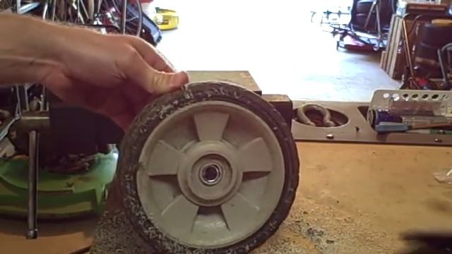 Repair a Worn Lawn Mower Wheel in 7 Minutes for $1.29 смотреть онлайн
