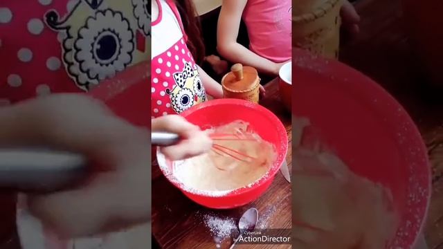 Печём оладушки #сподружкой смотреть онлайн