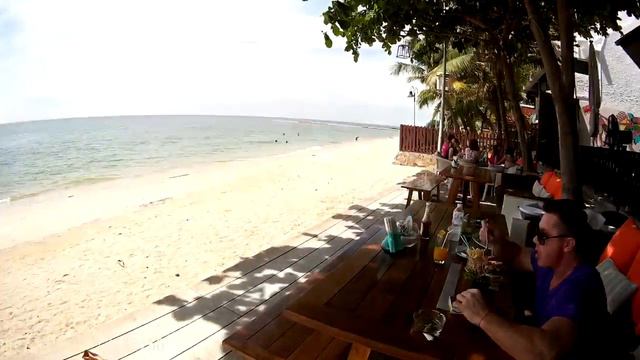 Паттайя кафе Surf & Turf у моря. смотреть онлайн