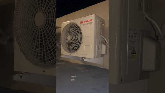 Suara kompresor AC Sharp inverter 1 PK X10BEY. Dari mode SuperJet ke Fan Speed 1 (Quiet) смотреть онлайн