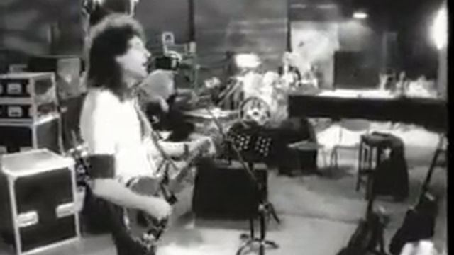QUEEN: No One But You смотреть онлайн