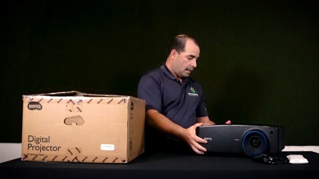 Best Golf Simulator Projector  BenQ LU935ST Projector Review