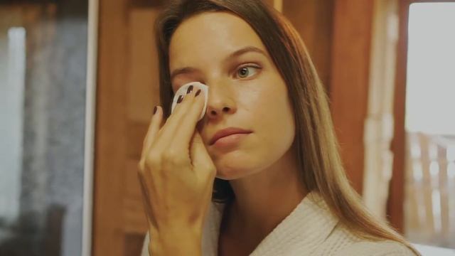 Средство для снятия макияжа с глаз "Василёк" от "Краснополянской косметики". смотреть онлайн