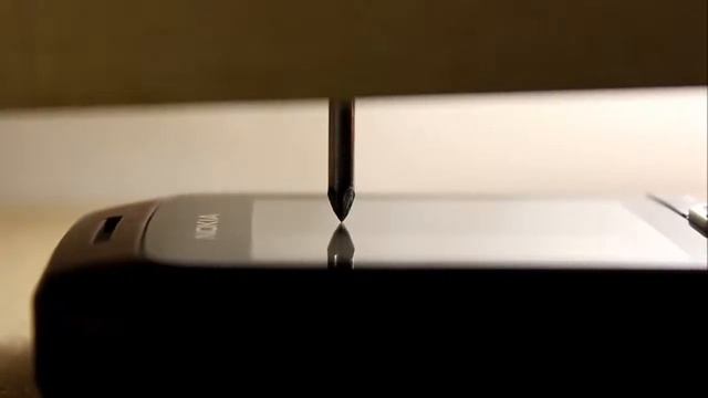 Nokia 1616. Нанесение царапины на стекло дисплея смотреть онлайн