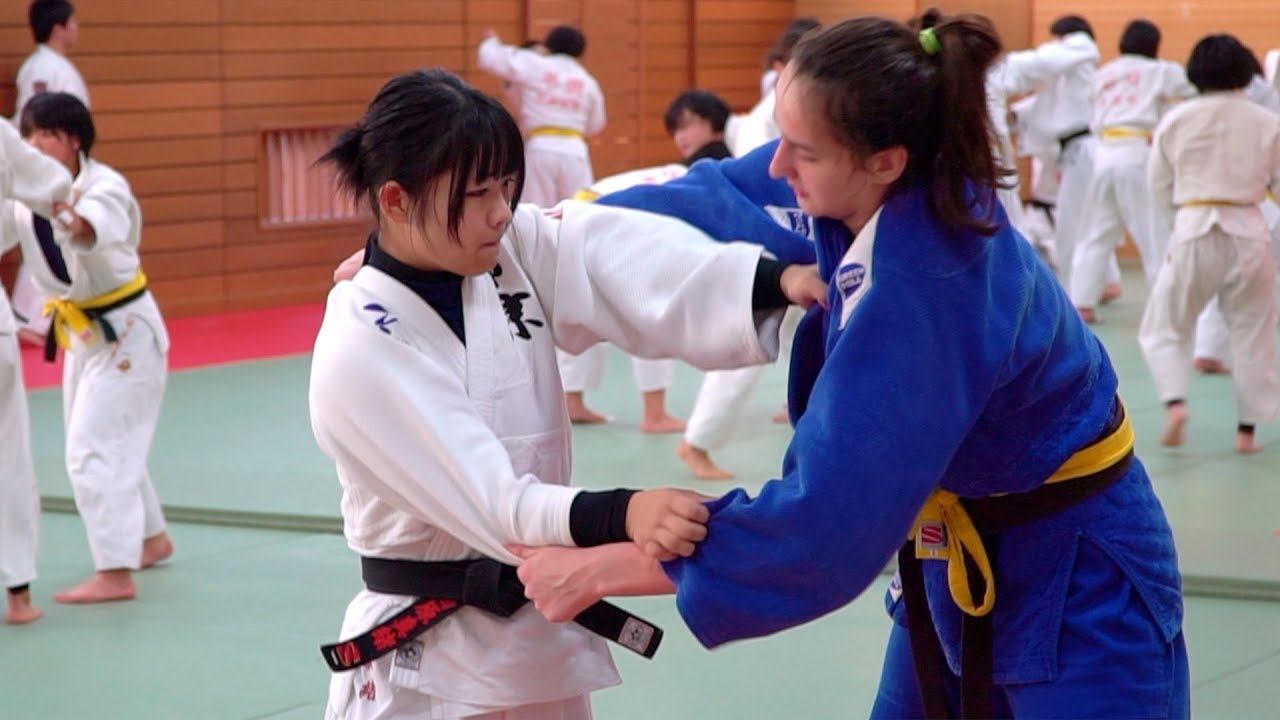 Реальное дзюдо в японской старшей школе. Наши спортсмены на сборах в Японии смотреть онлайн
