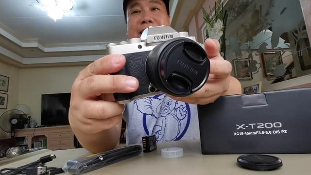 FUJIFILM X-T200 - UNBOXING AND SET UP смотреть онлайн