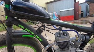 Велосипед типа "фэтбайк" с веломотором 80