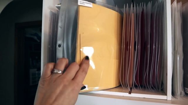 Craft Room Tour: Making The Most Of A Small Space смотреть онлайн