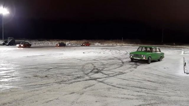 Зимние дрифт покатушки. Боевая классика. Жига жига Зажигалка. смотреть онлайн
