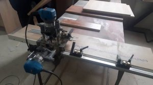 Сверлильно-присадочный станок.