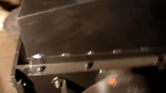 Дробилка щековая мини с лотком и защитой от просыпания смотреть онлайн