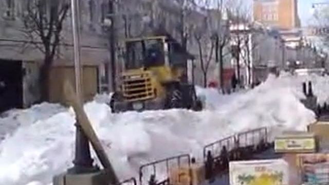 Уборка снега.MP4 смотреть онлайн