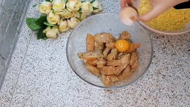 Стрипсы в духовке. Готовим куриные стрипсы. смотреть онлайн