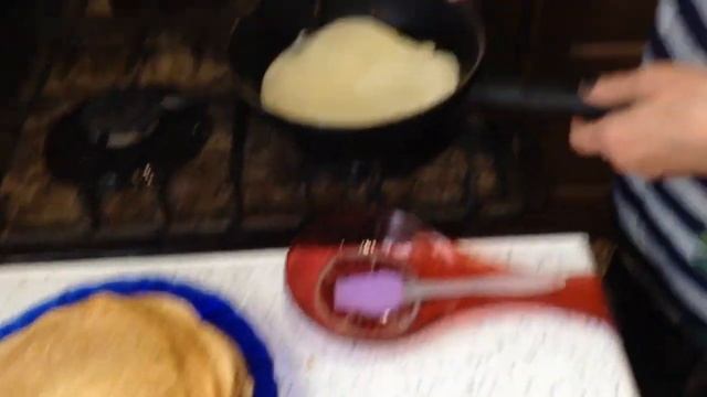 Блины с красной икрой-скоро масленица! смотреть онлайн