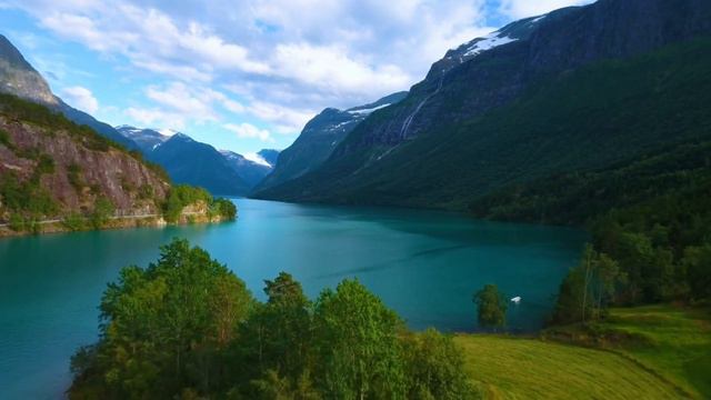 ЧИТАЙТЕ АЗАН 4К смотреть онлайн