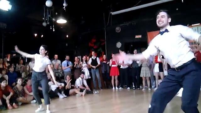 Открытый кубок Танцкласса 2015. Финал Main FAST: Матвеев Антон - Иванова Полина смотреть онлайн