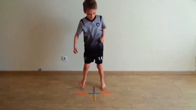 Футбол. Тренировки дома 4. Football training at home 4. смотреть онлайн