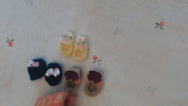 Связать спицами тапочки. ТАПОЧКИ СПИЦАМИ ? ❤ДЛЯ КУКОЛ .МАСТЕР КЛАСС. CALZADOS PARA MUÑECA смотреть онлайн