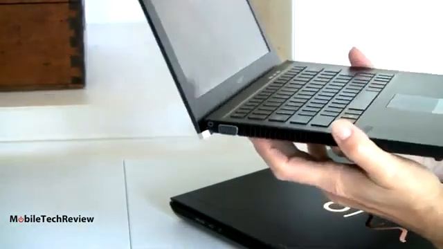 Sony VAIO Z vs Sony VAIO S Comparison Smackdown смотреть онлайн