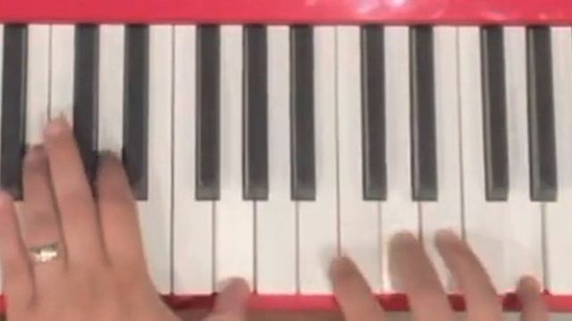 G Major Two Octave Arpeggio with Thumb Turns смотреть онлайн