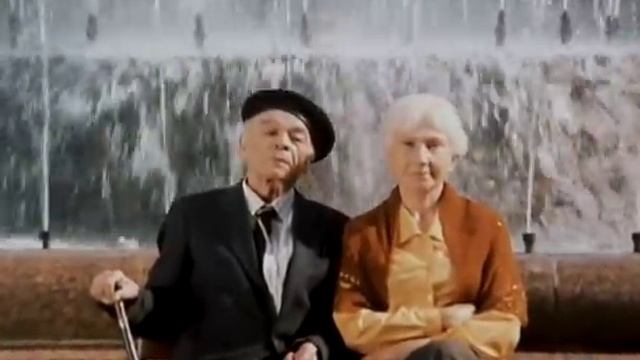 Нужно, чтоб кто то кого то любил! смотреть онлайн