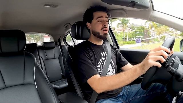 Avaliação completa do Honda City Touring! Hatch tem acabamento simples, mas andou bem e bebeu pouco смотреть онлайн