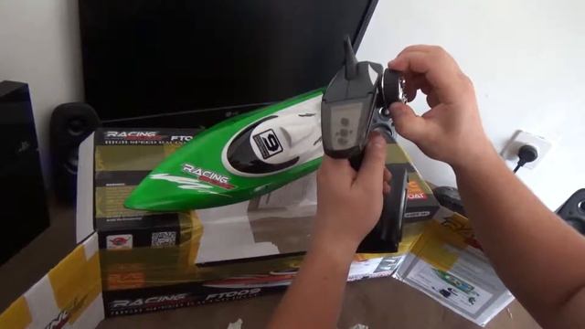 Распаковка RC Boat FT009. смотреть онлайн