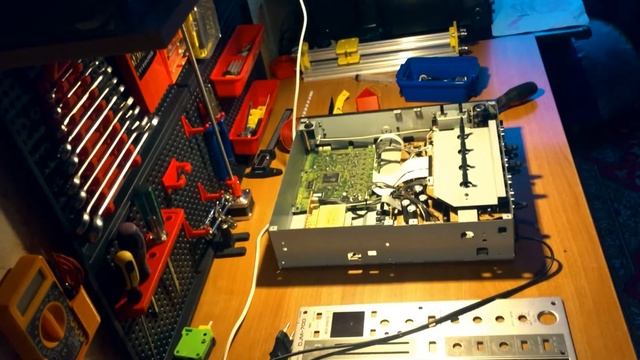 Pioneer DJM-700. Вскрытие. Pioneer DJM-700. Opening. смотреть онлайн