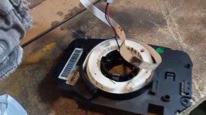 Ремонт подрулевого шлейфа рено Меган 2.mp4