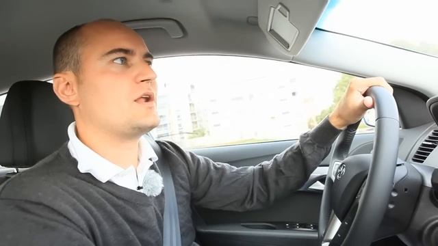 Hyundai I40 - Ajettavuus (NRO13/2011)