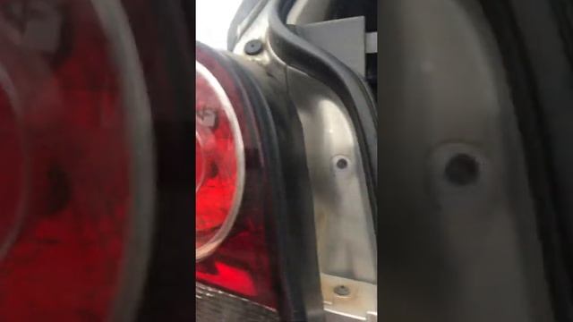 How to change a light on the vw polo Vivo смотреть онлайн