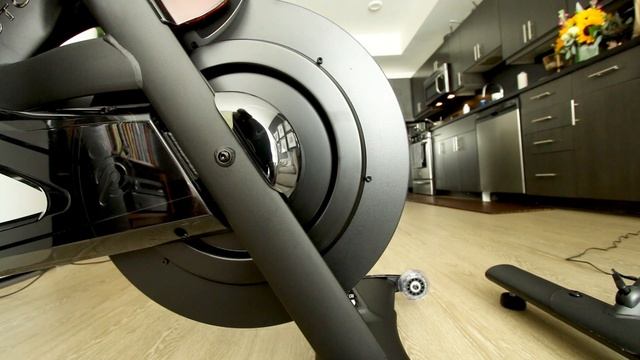 Peloton Vs Echelon Bike - In Depth Side By Side Indoor Cycling Bike Comparison