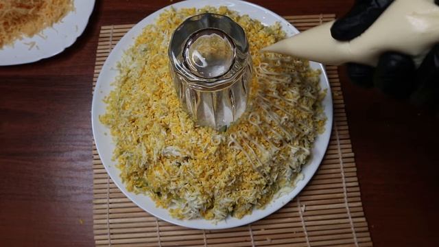 Салат ИЗУМРУДНЫЙ БРАСЛЕТ!!! Станет украшением Праздничного стола! Рецепты Просто! смотреть онлайн