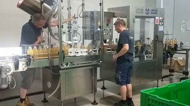 Монтаж линии для розлива в бутылки смотреть онлайн