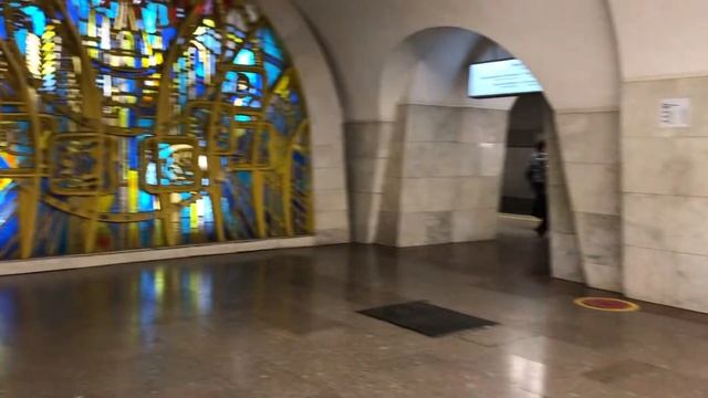 Оранжевая ветка метро! От Медведково до Новоясеневской #московскоеметро смотреть онлайн