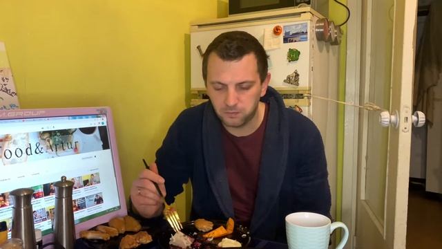 Мукбанг ужин?. Селедочка, холодец, копченая курочка. смотреть онлайн