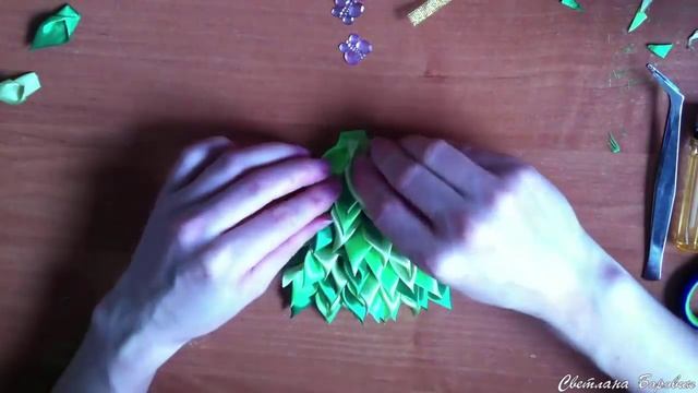Обруч Ёлочка новогодняя из атласных лент своими руками. Мастер класс канзаши смотреть онлайн