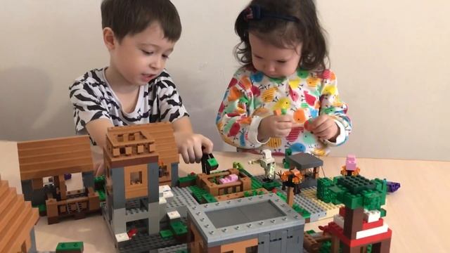 Детский обзор Lego Minecraft The Village 21128 / Лего Майнкрафт Деревня, жители, зомби смотреть онлайн