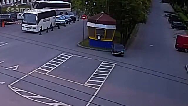 Странный водитель у гостиницы Северная смотреть онлайн