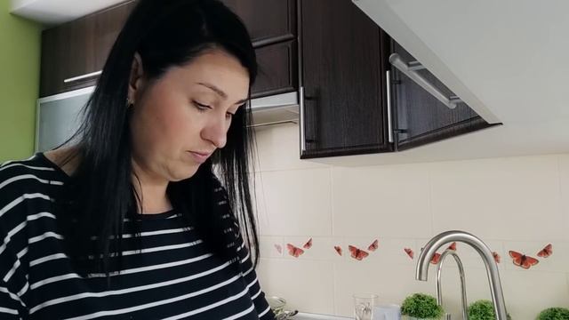 Домашние хлопоты/Надо готовить первое/ Переживаю за папу! смотреть онлайн