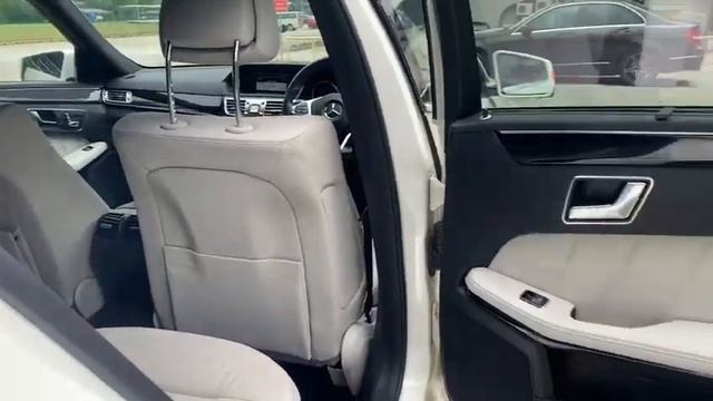 Mercedes Benz E200 R17 Sedan 2013 White - SNJ8769U