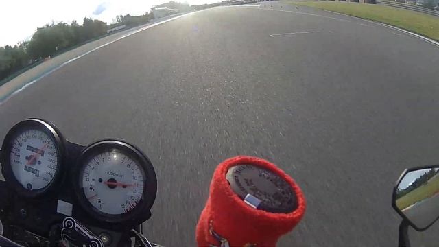 Honda CB600F Hornet 2001 | Brno Circuit | Highlights смотреть онлайн