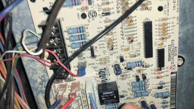 Secondary voltage fuse open furnace fix 24 bad thermostat (Replacing the thermostat fixed it)￼ смотреть онлайн