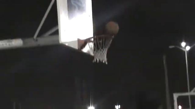 Official Memphis Underground Basketball Scene 08-13-2010 Game 12 смотреть онлайн
