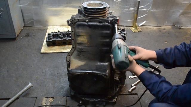 Разбор двигателя 4HF1 isuzu смотреть онлайн