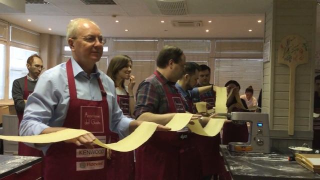 Праздник весны встретили изучением кулинарного искусства смотреть онлайн