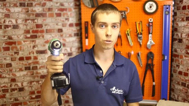 Аккумуляторный шуруповерт Hitachi DS14DSAL смотреть онлайн