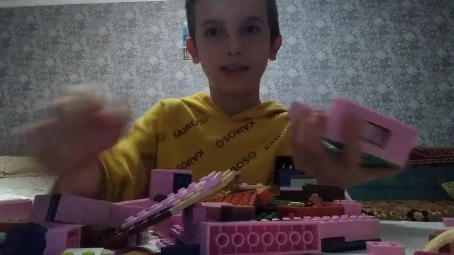 построил дом но похож на маленький магазин смотреть онлайн