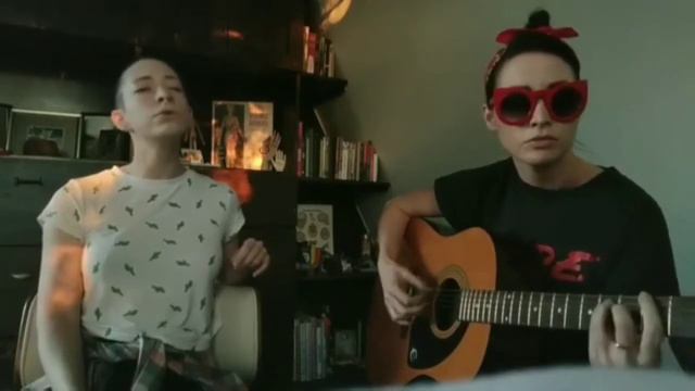 Allison Scagliotti and Tybee Diskin sing Inside Out and Californication смотреть онлайн
