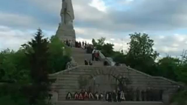 Болгарияпамятник Алёша День Победы- 2010